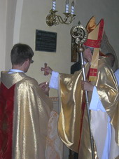 Templomszentel�s Sz�rt�n